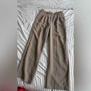 Effortless pants short length